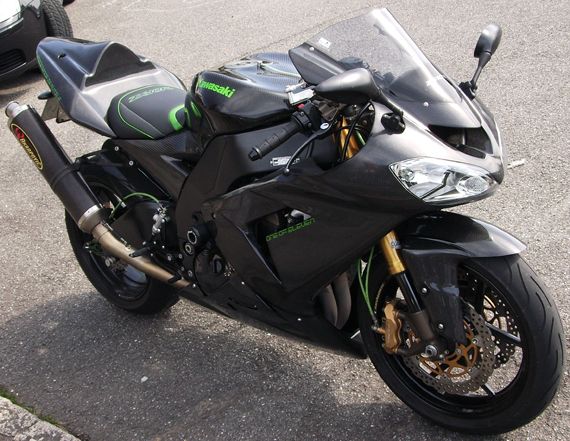 2004 Kawasaki ZX-10R In Full Carbon Fibe - 2004 - ZX-10R - OPP Staff