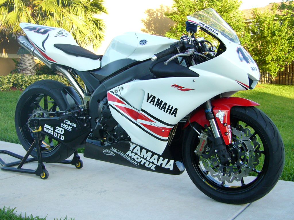 enzo - 2004 - yzf R1 - enzo